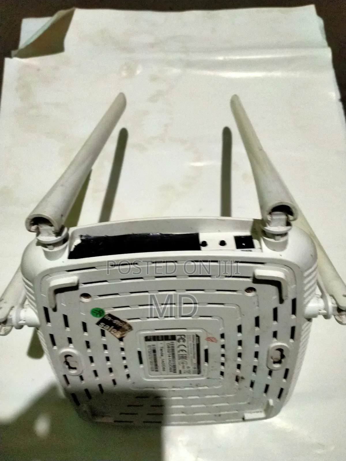 Tenda F9 600m Whole-Home Coverage Wi-Fi Router