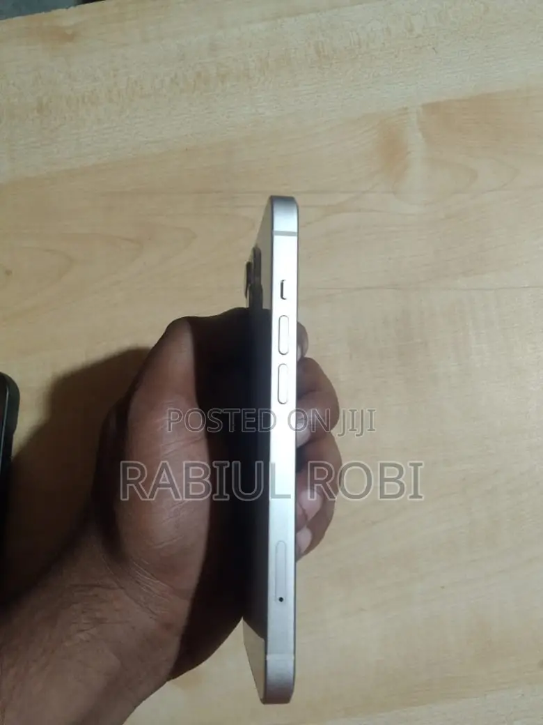 Apple iPhone 13 128 GB White