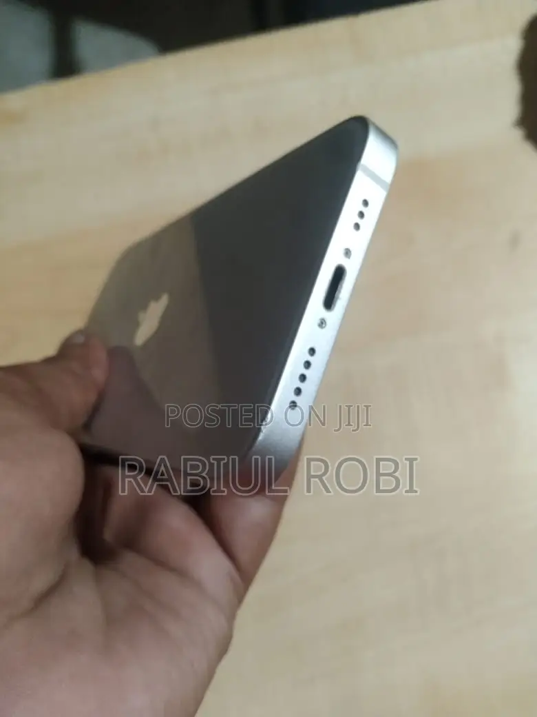 Apple iPhone 13 128 GB White