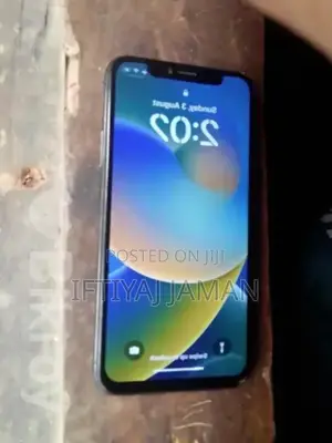 Photo - Apple iPhone X 64 GB Black