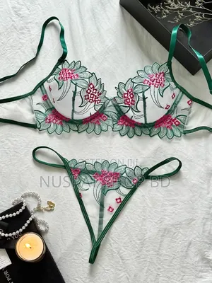 Embroidery Applique Underwire Garter Lingerie Set"