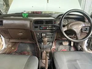 Toyota Carina 1.8 FWD Sedan 1993 White