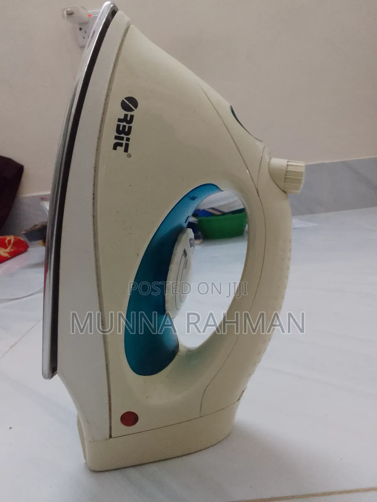Orbit Steam Iron