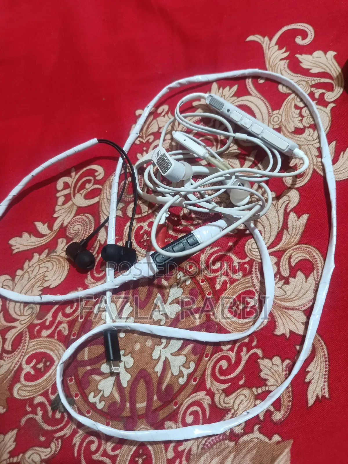 Sennheiser Ambeo Smart Headset
 iPhone 6 10.3.3