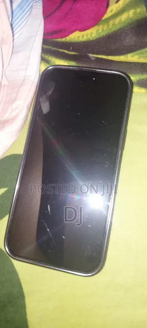 Photo - Apple iPhone 16 Pro Max 256 GB Black