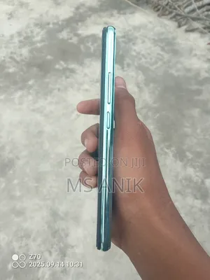 Vivo Y11 32 GB White