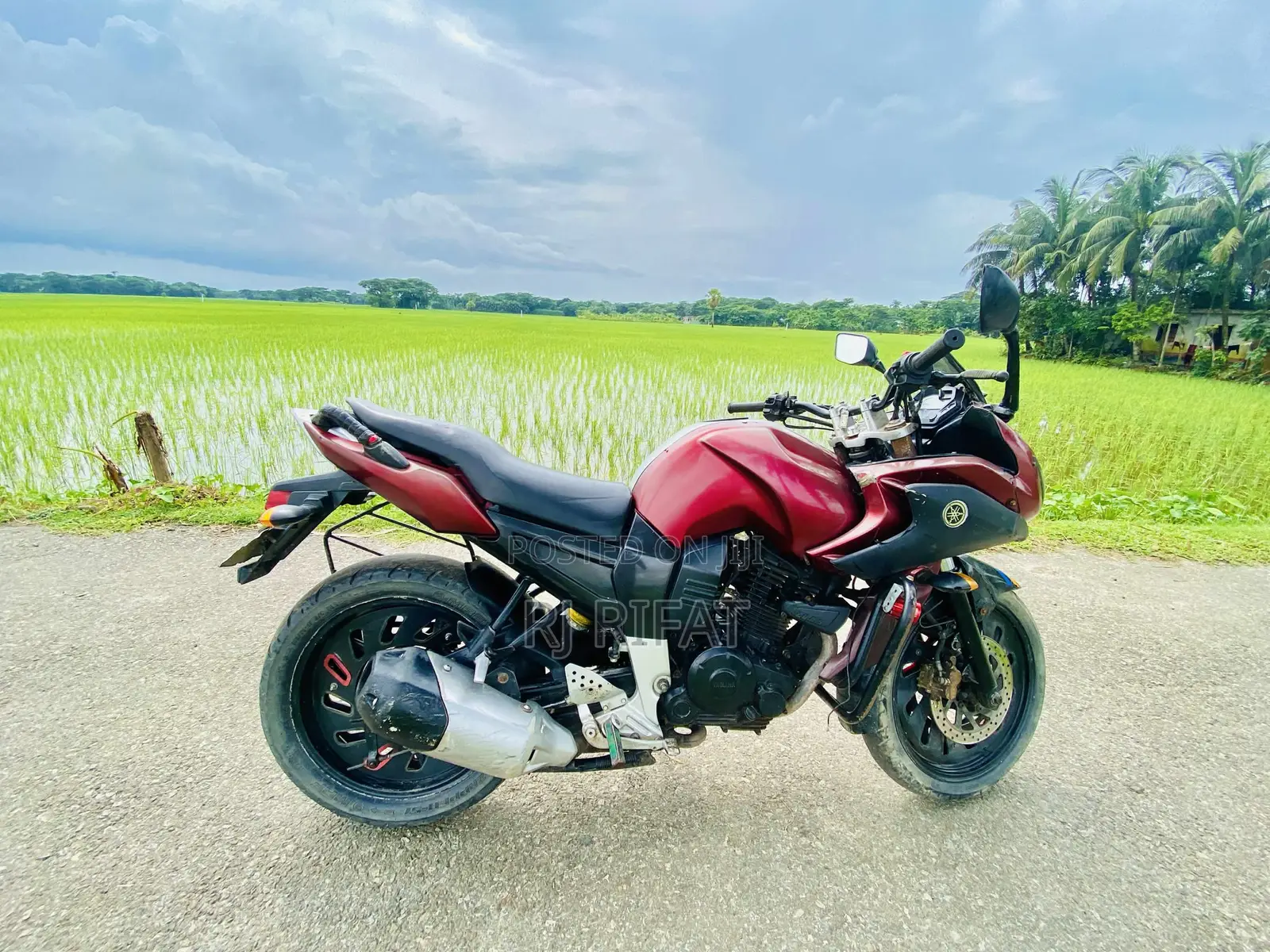 Yamaha FZ 2012 Red