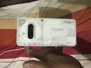 Photo - New Nothing Phone 3a 128 GB White