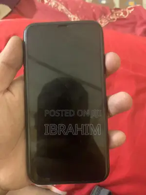 Photo - Apple iPhone XR 64 GB Black