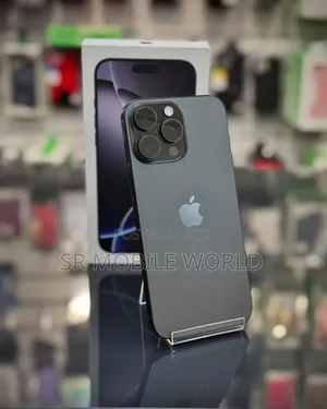 Photo - New Apple iPhone 16 Pro Max 256 GB Gold