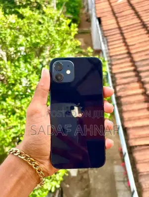 Photo - Apple iPhone 12 64 GB Black