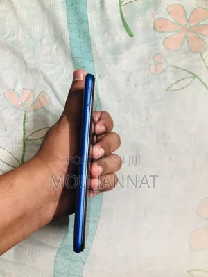 New Mobile Phone 4 GB Green