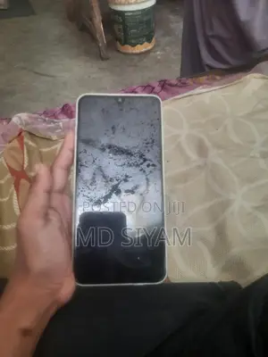 Photo - New Samsung Galaxy A16 5G 128 GB White