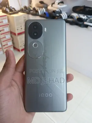 Vivo iQOO Z9 Turbo 256 GB Silver