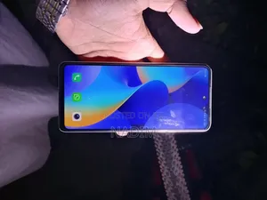 Photo - Tecno Spark 10 Pro 128 GB White