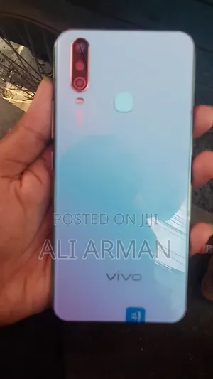 Vivo Y17 128 GB Blue