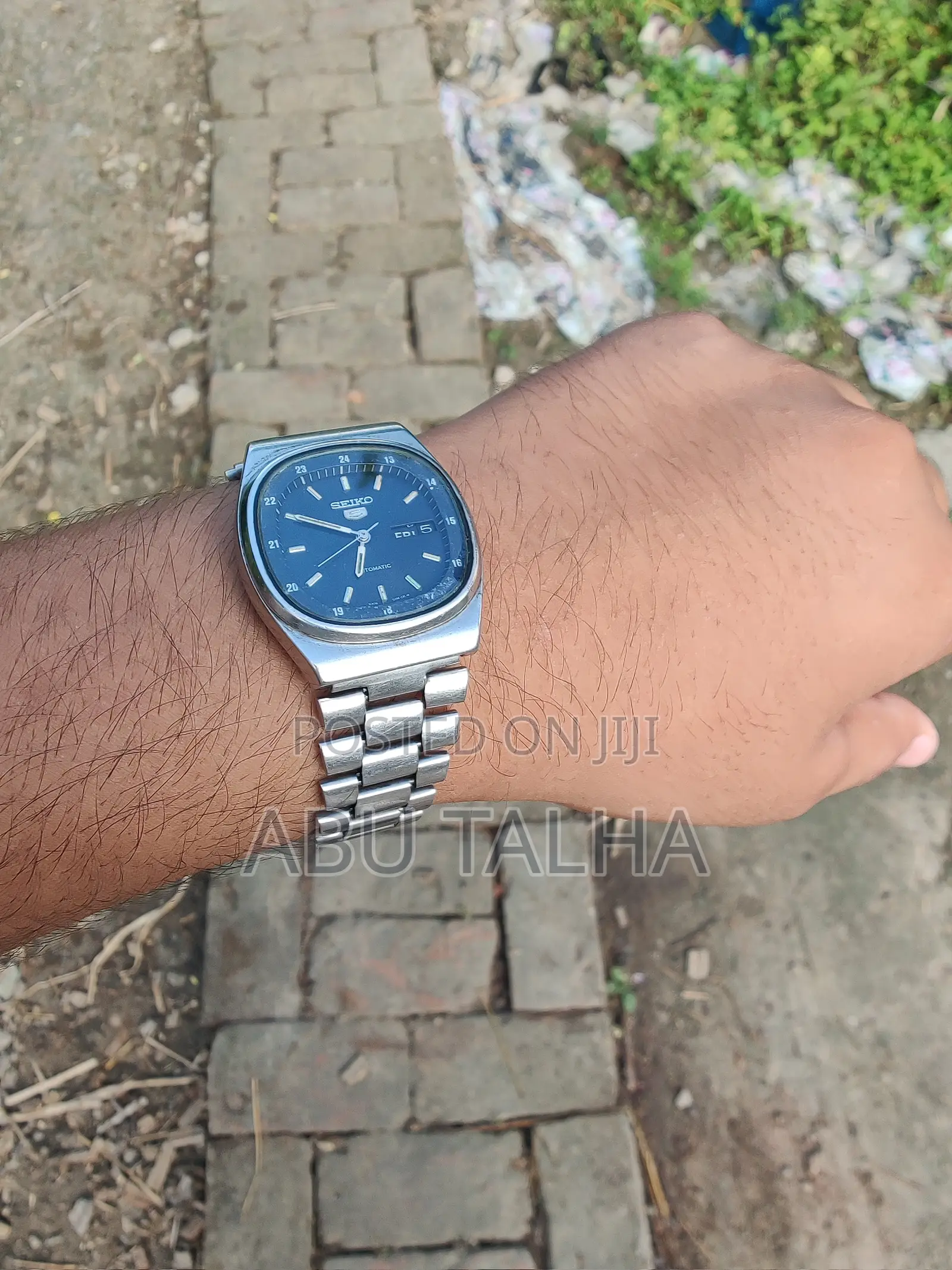 Seiko 5 Automatic Watch. Original 45 Year Old.