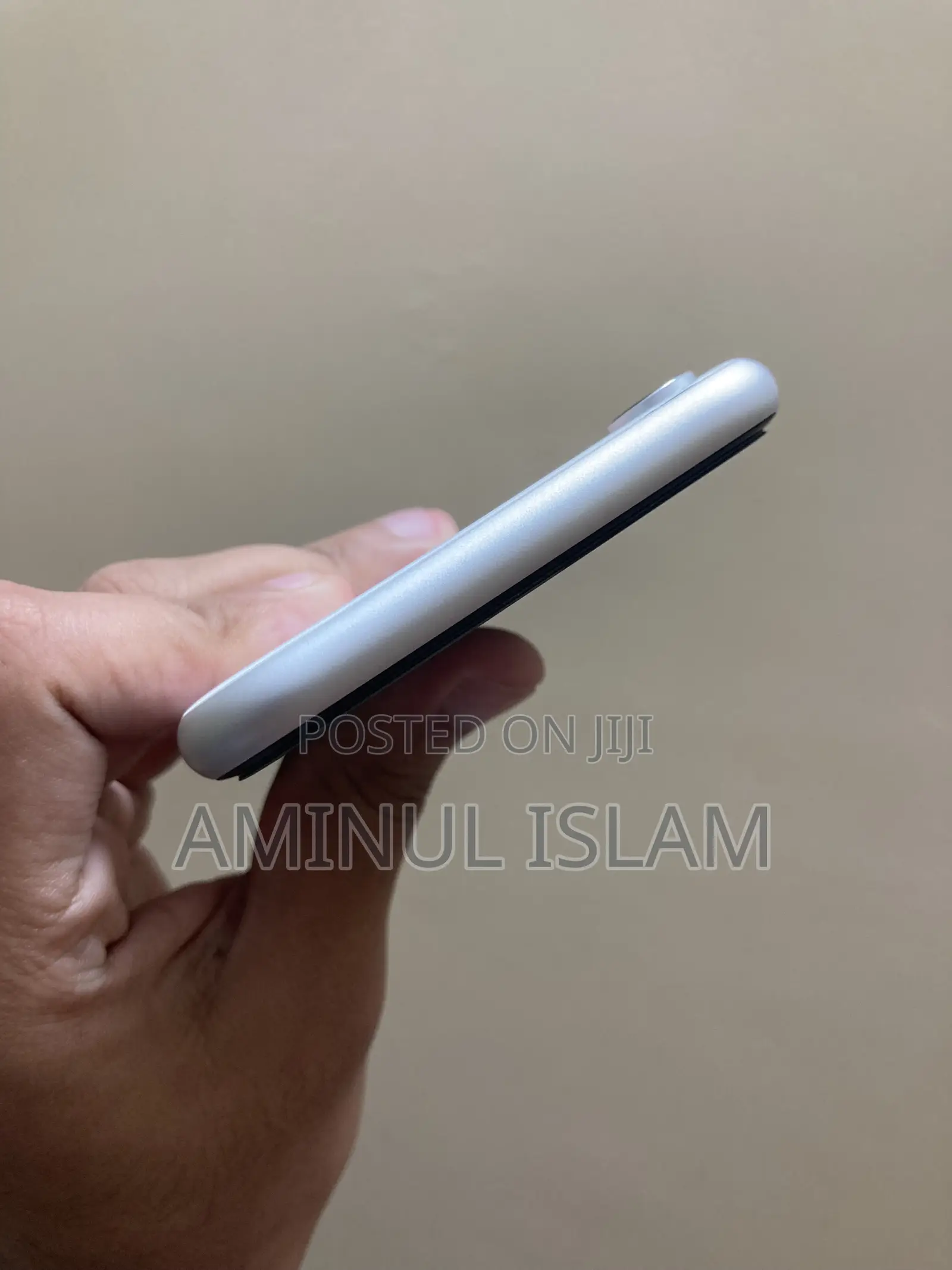 Apple iPhone XR 64 GB White