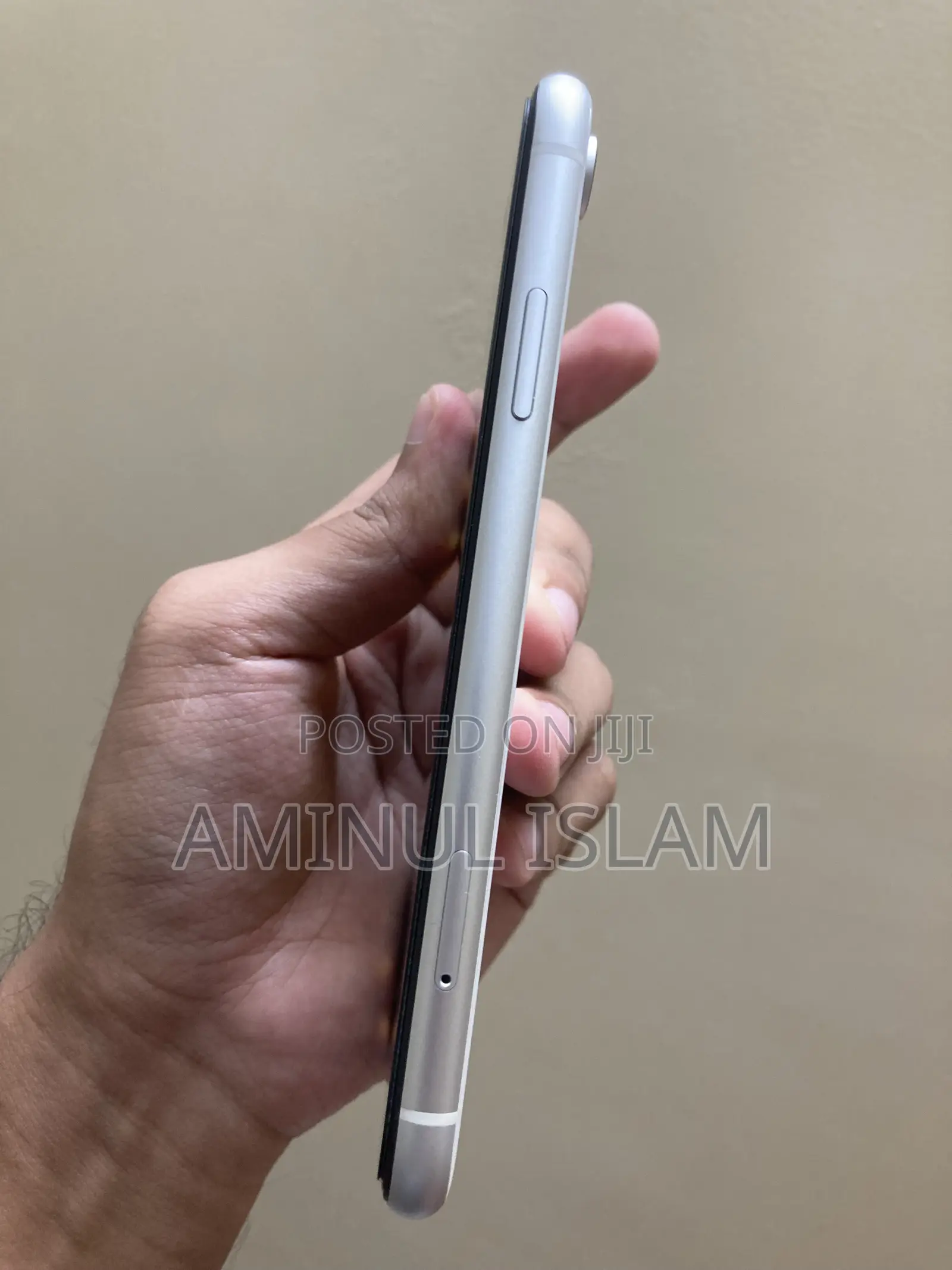 Apple iPhone XR 64 GB White