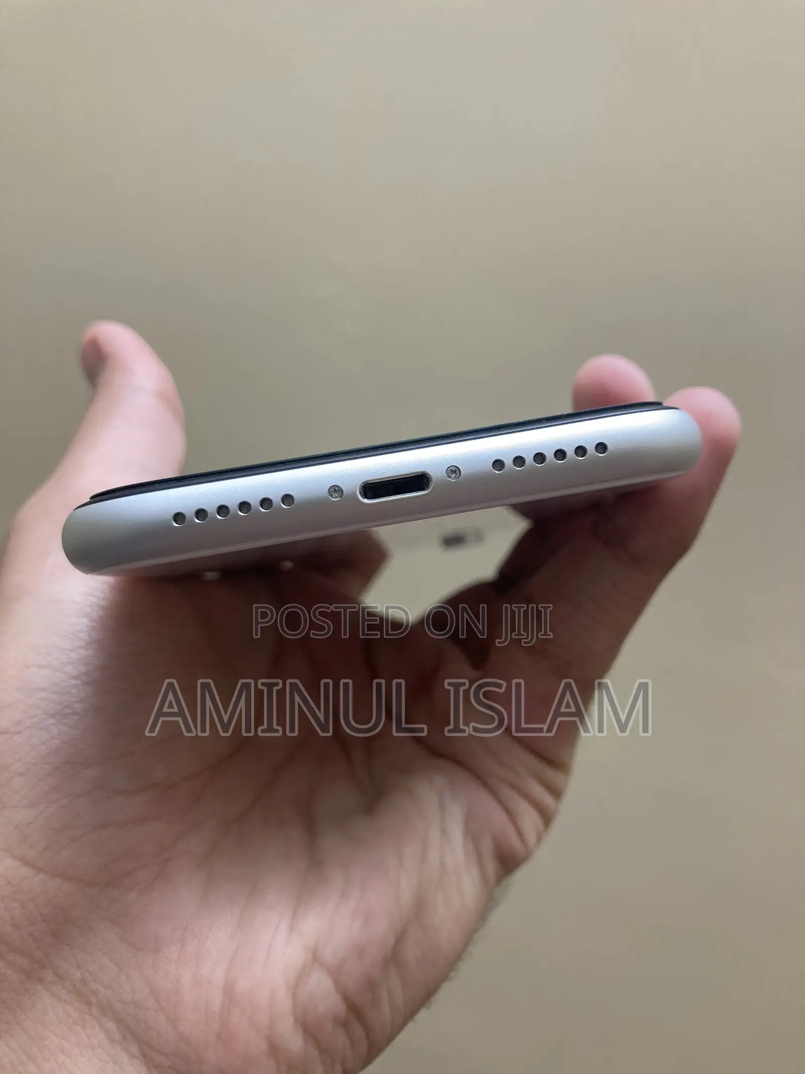 Apple iPhone XR 64 GB White