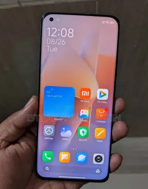 Photo - Xiaomi Mi 11 256 GB Blue