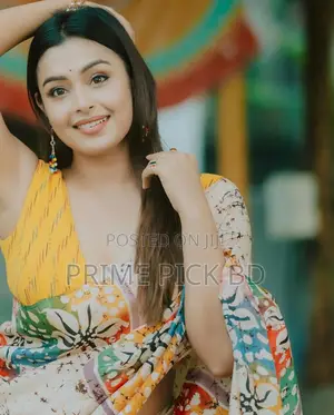 Photo - Premium Parsha Sharee With Blouse Piece