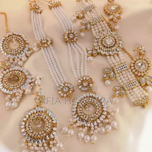 Photo - Jewellery Set