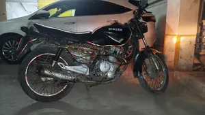 Photo - Motorcycle 2006 Black