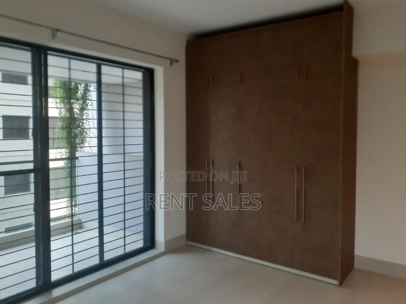 4bdrm Apartment in Gulshan for sale