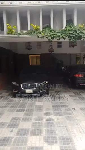 Photo - Grand Floor 2700 Sq Ft Office for Rent in Gulshan-2 Circle