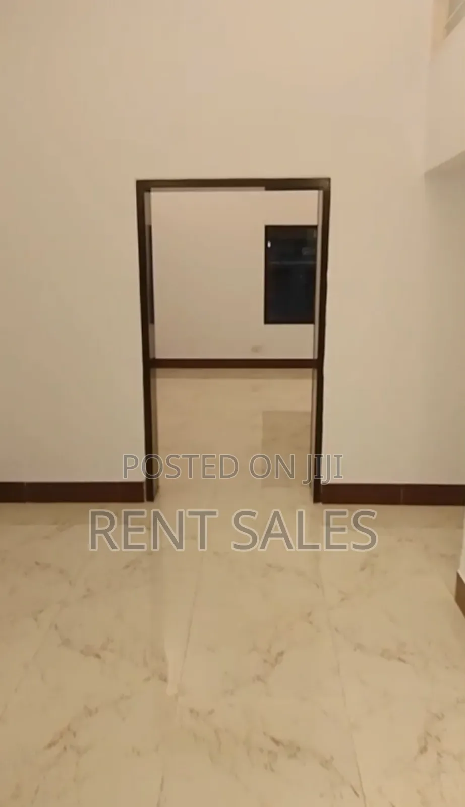 Grand Floor 2700 Sq Ft Office for Rent in Gulshan-2 Circle