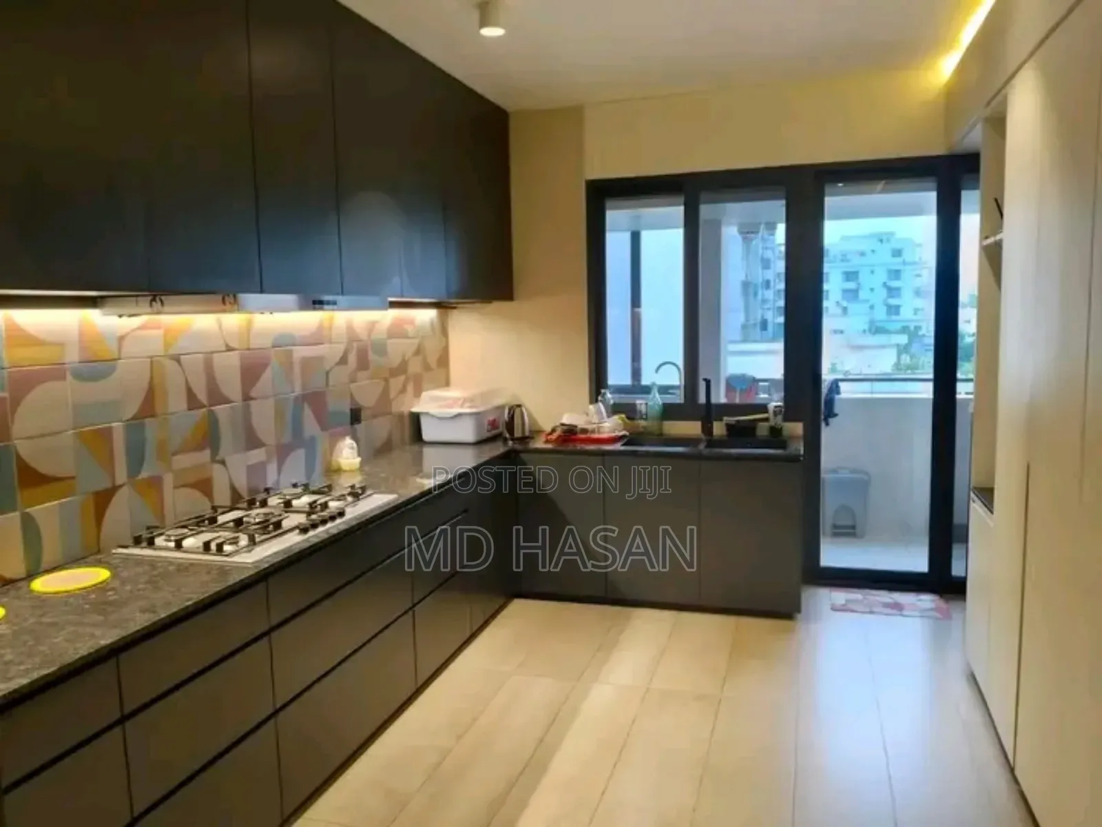 4bdrm Apartment in Semi Furnished for Rent