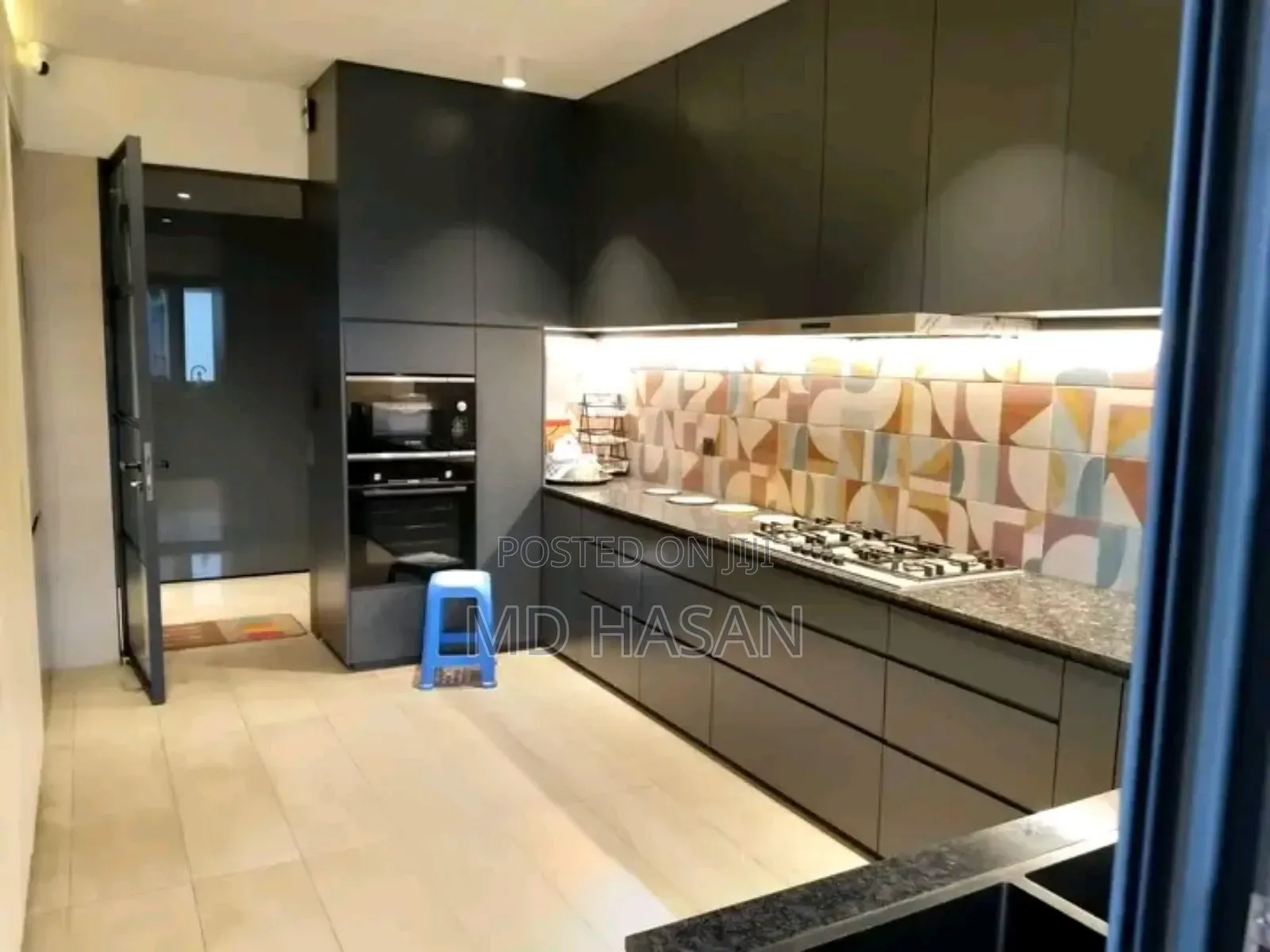 4bdrm Apartment in Semi Furnished for Rent