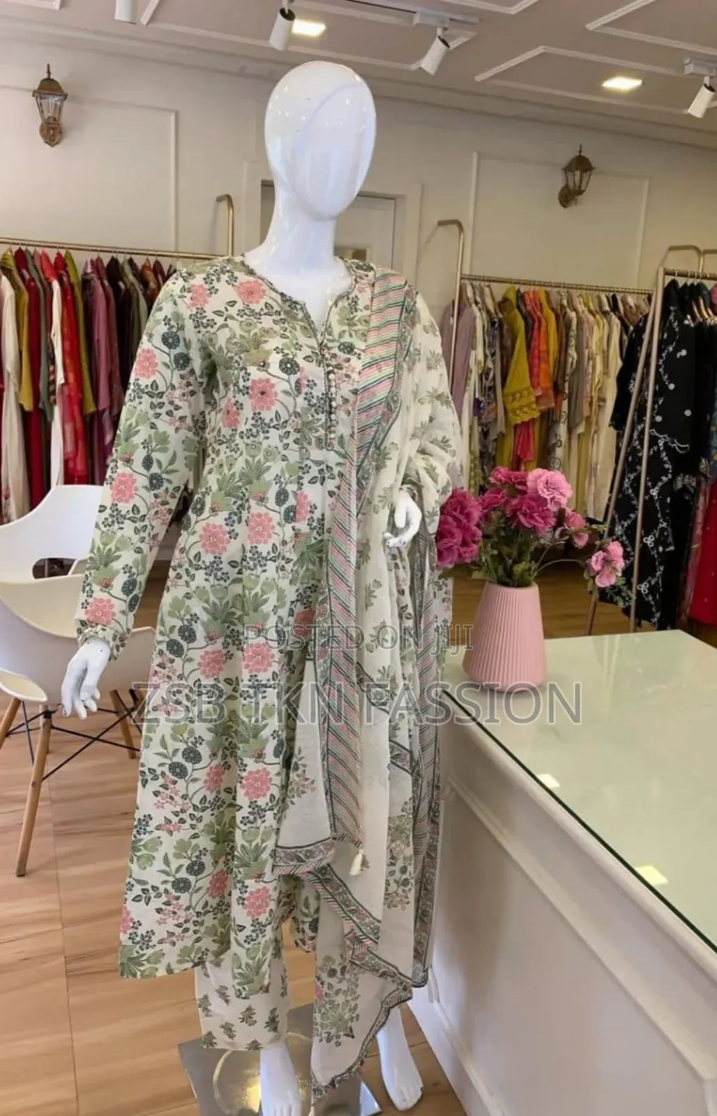 Three Piece Gown নতুন আপডেট