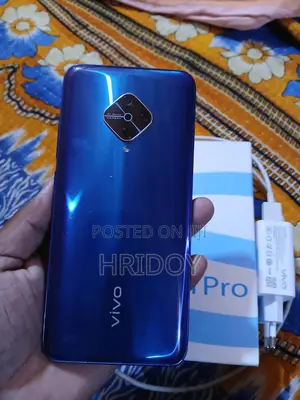 Photo - Vivo S1 Pro 128 GB Blue
