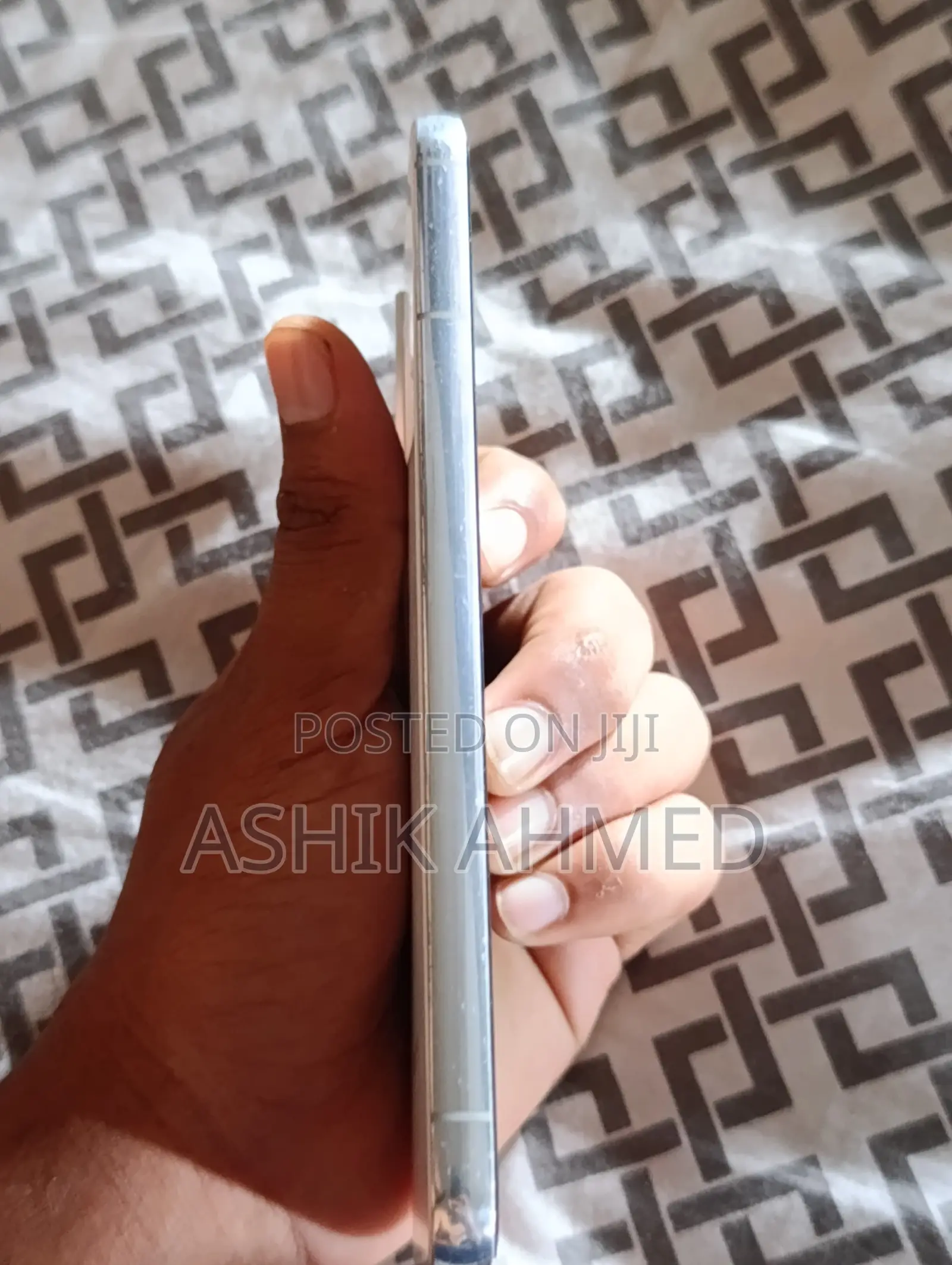 Samsung Galaxy S22+ 5G 128 GB Silver