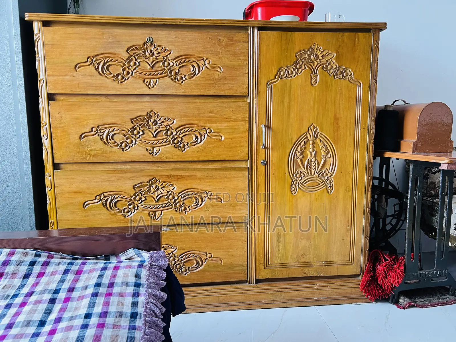 সেগুন কাঠের ৬/৭” Wardeob