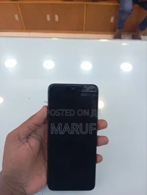 Photo - Xiaomi Redmi 10C 128 GB Red