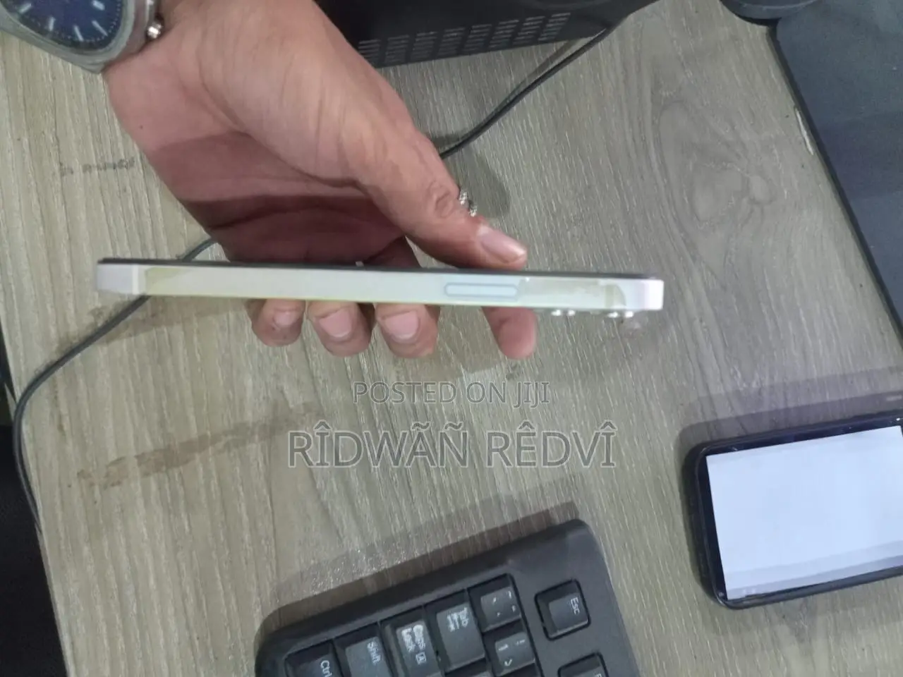 Apple iPhone 12 64 GB White