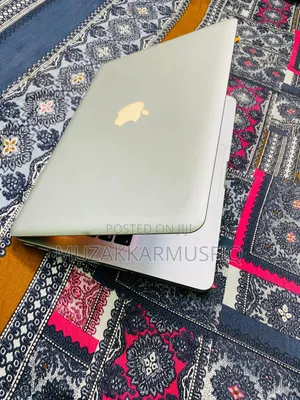 Photo - New Laptop Apple MacBook 2012 8GB Intel Core I5 HDD 512GB