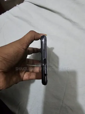 Vivo V20 128 GB Black