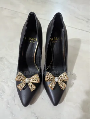 Selling Post : Good Quality Heels