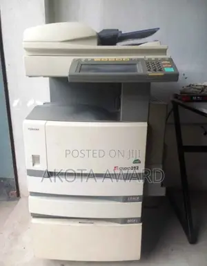 Photo - Toshiba E-Studio 282 Photocopy Machine