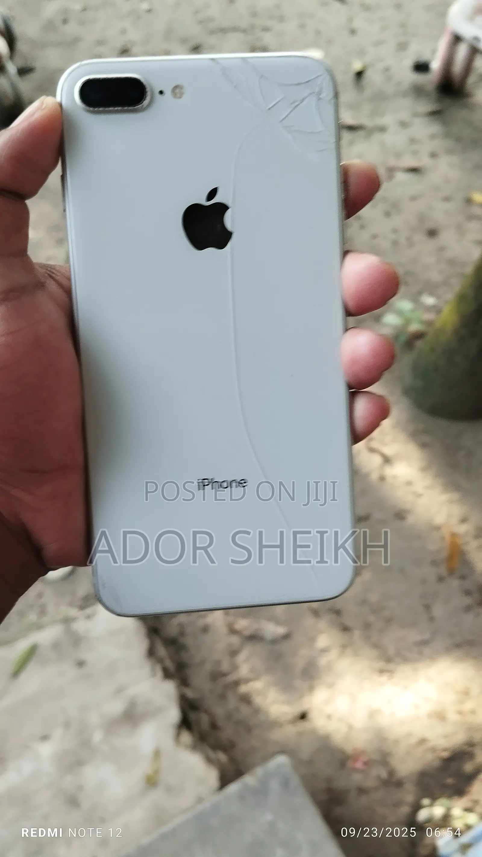 Apple iPhone 8 Plus 64 GB White