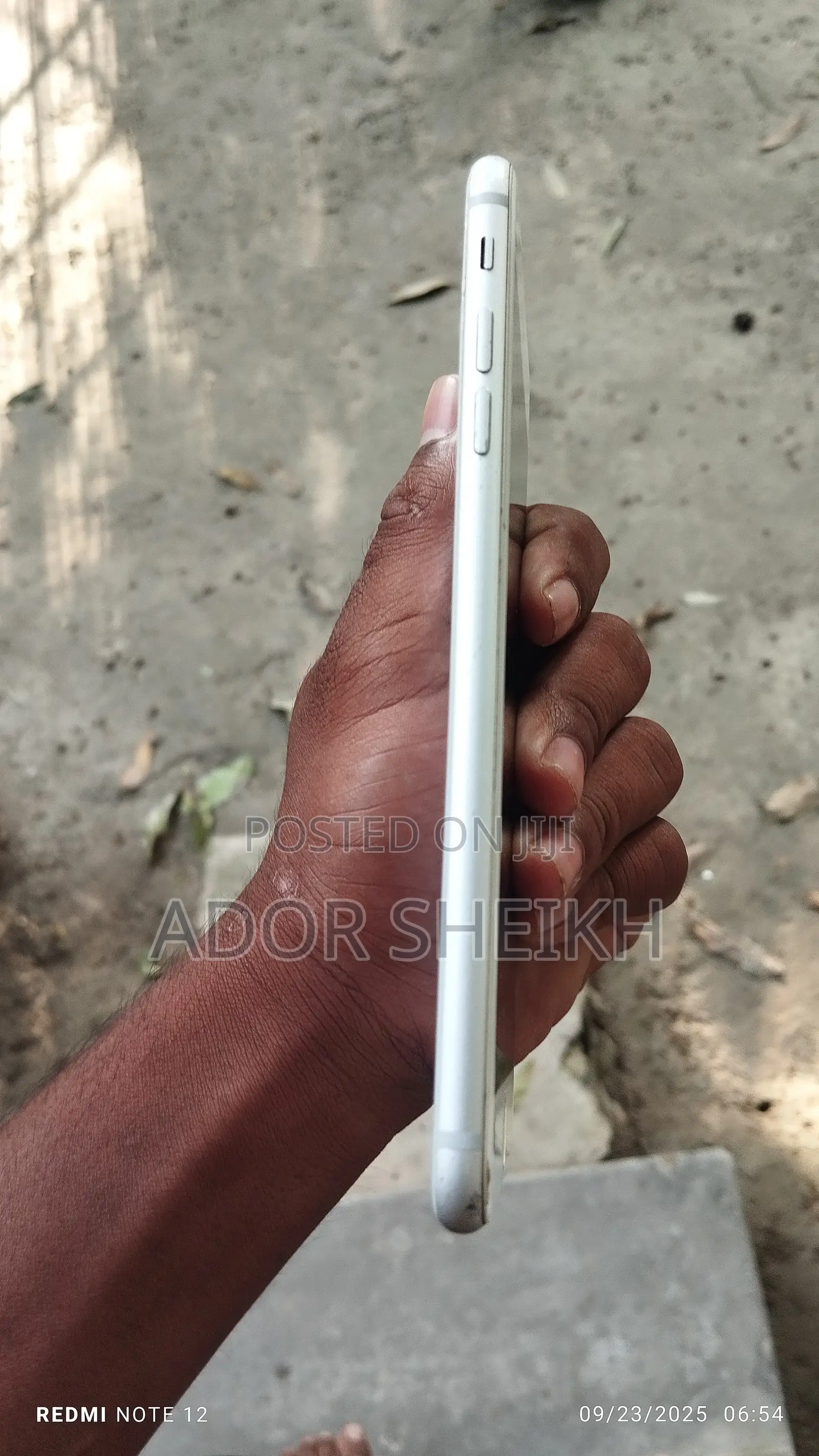 Apple iPhone 8 Plus 64 GB White