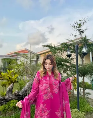White Gold Georgette Three Piece New Update