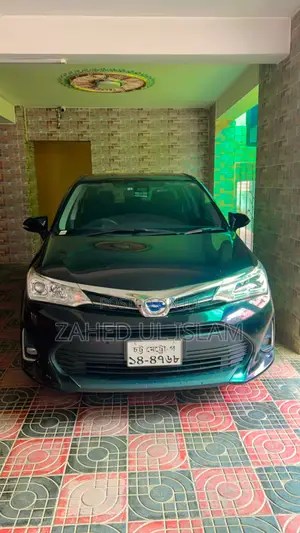 Photo - Toyota Corolla Fielder 1.5 Hybrid FWD 2019 Black