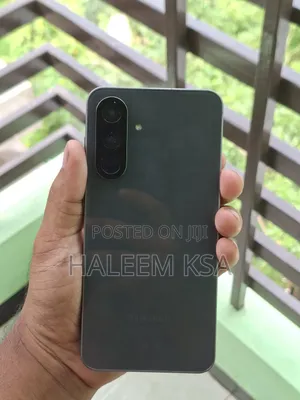 Photo - New Samsung Galaxy A56 256 GB Black