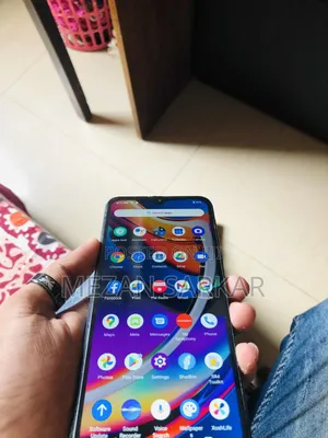 Photo - Mobile Phone 32 GB