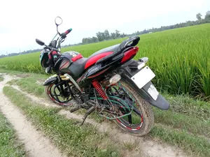 Mahindra Centuro 2017 Red